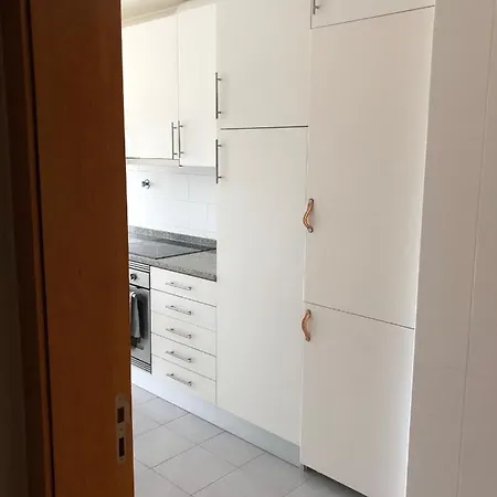 Apartamento Inteiro, Simples E Luxuoso, 13 Piso.