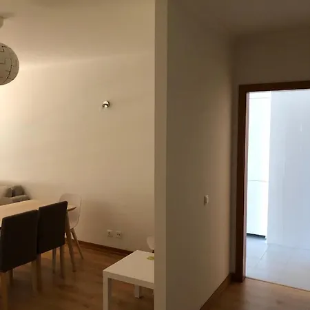 Apartamento Apartamento Inteiro, Simples E Luxuoso, 13 Piso. Lisboa