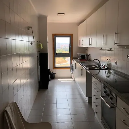 Apartamento Inteiro, Simples E Luxuoso, 13 Piso. Apartamento