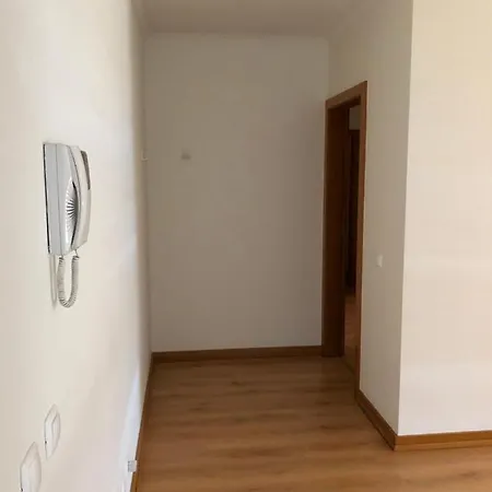 Apartamento Inteiro, Simples E Luxuoso, 13 Piso. Apartamento